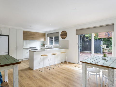 Sand Surf Beach - Beautiful Rye Holiday Home - e-Seniors 0