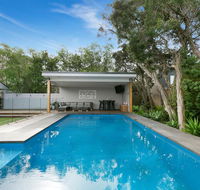 Seabreeze Retreat Luxury Retreat with pool walk to Rye foreshore and village - e-Seniors