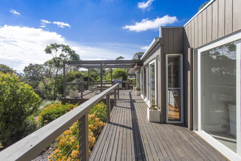 Seaside Escape Family Friendly Mount Martha Retreat - e-Seniors 1
