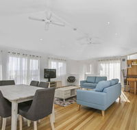 SEAVIEW - ocean views from a modern townhouse - e-Seniors