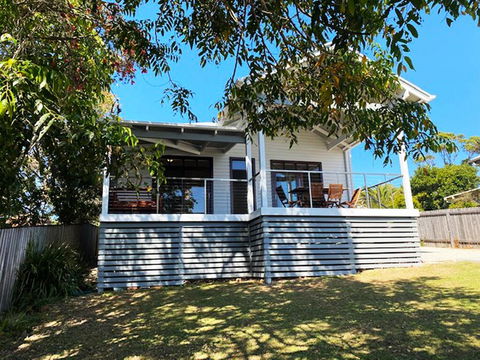 Seaview On Byron - e-Seniors 1