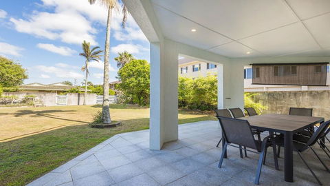 Serendipity - Large Family Home - e-Seniors 1