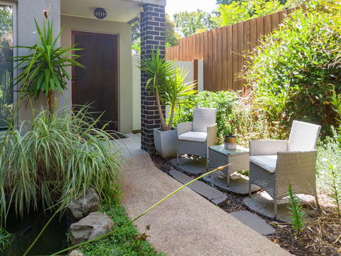 Serenity Guest House - e-Seniors 1
