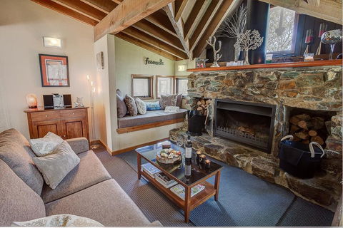 Sharpys Chalet - e-Seniors 1