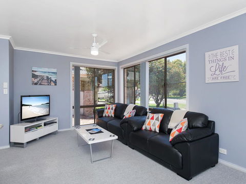 Shoreline Drive, Duplex 01,39, Little Pearl - e-Seniors 1