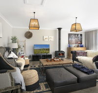 Silky Oak Villa - spacious beautifully decorated - e-Seniors