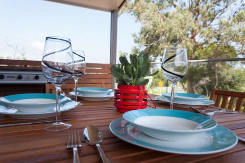 Silversands Beach Cottage - e-Seniors 1