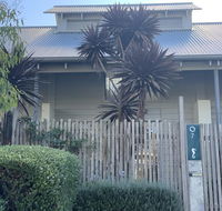 Sorrento Back Beach Apartment - e-Seniors