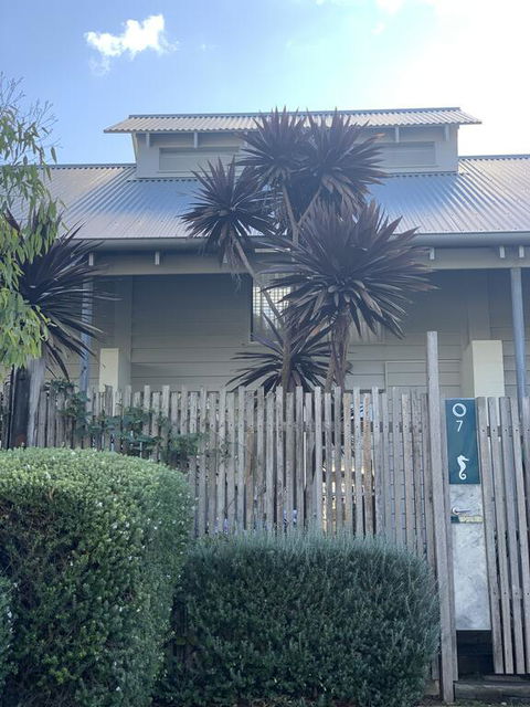 Sorrento Back Beach Apartment - e-Seniors 0