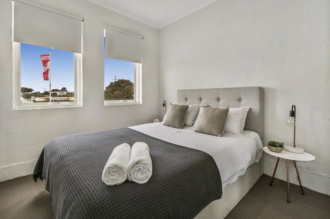 Sorrento Beach Abode - e-Seniors 1