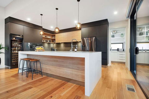 Sorrento Luxury Home - e-Seniors 2