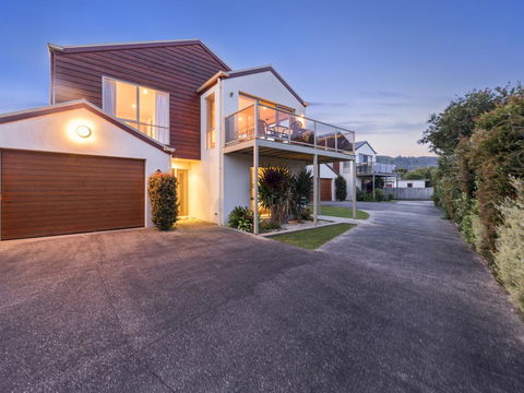 Sound Of The Sea - e-Seniors 0