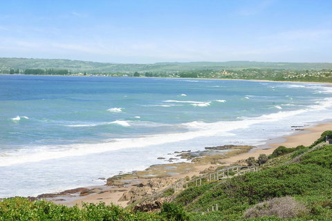 South Seas Beachfront Apartments - e-Seniors 0