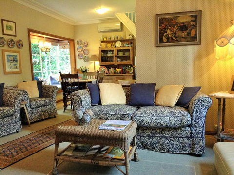 Southdown Cottage - e-Seniors 2