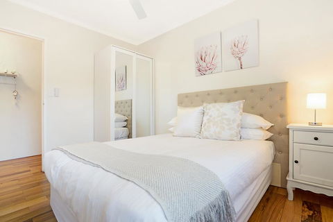 Spacious Renovated Apartment In Quiet Area - e-Seniors 2
