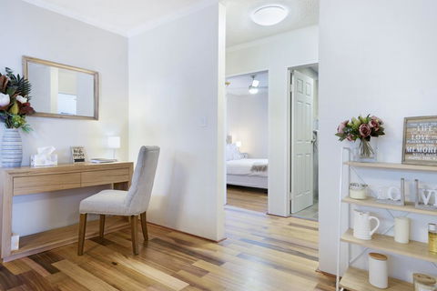 Spacious Renovated Apartment In Quiet Area - e-Seniors 1