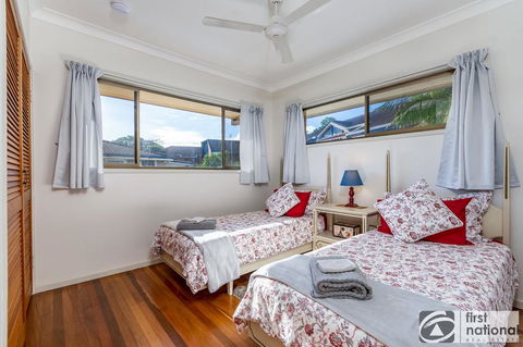 Spoil Yourself With The Perfect Position Of This First Floor Unit - e-Seniors 2