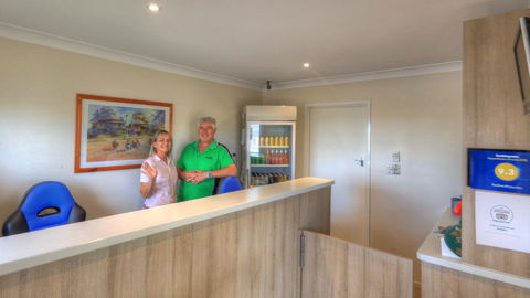 Starline Motor Inn - e-Seniors 2