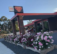 Statesman Motor Inn - e-Seniors