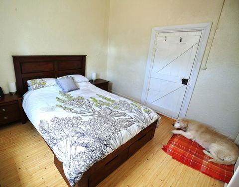 Stonewall Cottage - e-Seniors 1