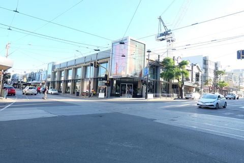 Stylish Apartment - e-Seniors 1