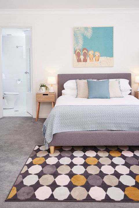 Stylish Manly Studio With BBQ Terrace And Parking - e-Seniors 3