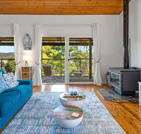 Stylish Renovated Home - Ocean Views - Fireplace - e-Seniors