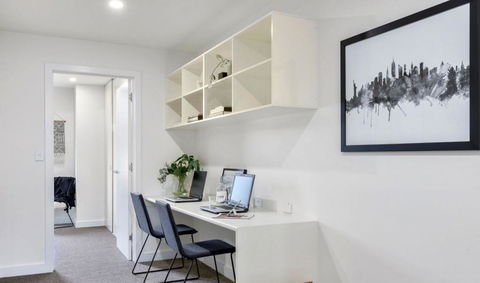 Stylish Townhouse - e-Seniors 2