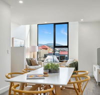 Stylish Townhouse - e-Seniors