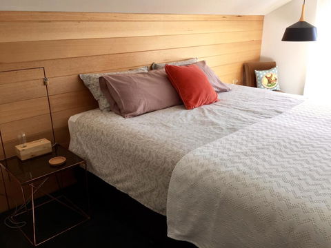 Sunny Side Up B&B Rye - e-Seniors 1