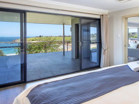 Sunrise Over Easts 2 - Ocean Views, Walk To Beach - e-Seniors 1