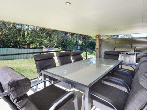Sunset Over Neptune - Pet Friendly, 5 Min To Beach - e-Seniors 1
