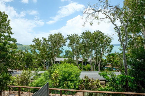Sunset Waters Apartments - e-Seniors 2