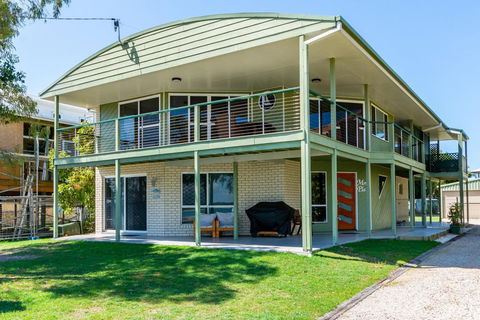 Sunsets From Your Front Patio - Sylvan Beach Esp, Bellara - e-Seniors 0