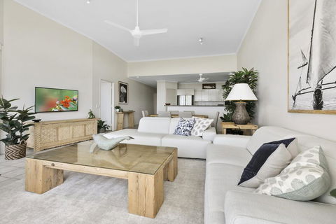 Sunshine Beach Penthouse With Beach Views - Unit 9/21 Park Crescent, Sunshine Beach - e-Seniors 1