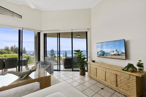 Sunshine Beach Penthouse With Beach Views - Unit 9/21 Park Crescent, Sunshine Beach - e-Seniors 3