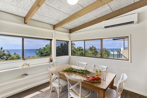 Sunshine Beach Shack - e-Seniors 2