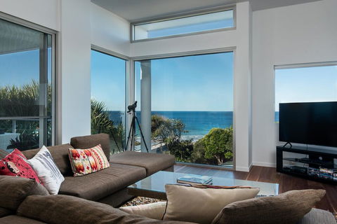 Sunshine Coast White House - e-Seniors 2