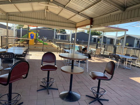 Sunshine Gardens Bourke Resort - e-Seniors 1