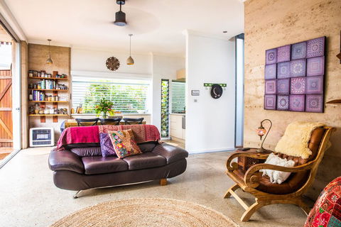 Sunworship Villas 3 And 4 - e-Seniors 1