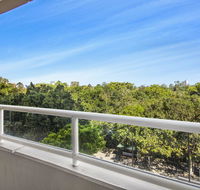 Super Convenient Apartment with Garden Views - e-Seniors