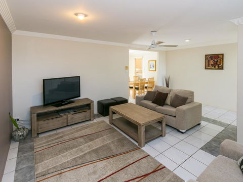 Superb Location - Hervey Bay - e-Seniors 0