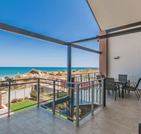 Surf and Sun in Silver Sands - e-Seniors