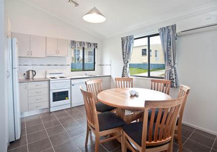 Surf Beach Narooma Holiday Park - e-Seniors 1