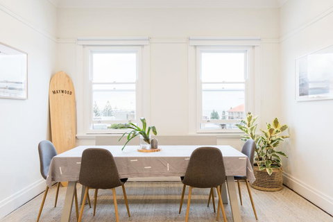 Surf Shack Coogee Beach - e-Seniors 0