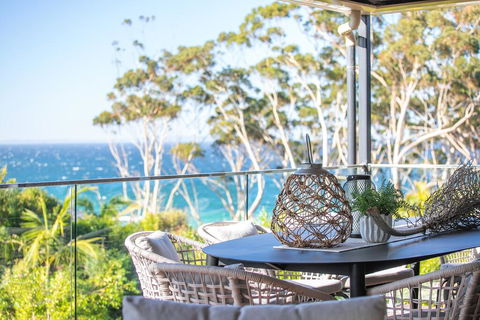 Surfers Beach House - e-Seniors 0