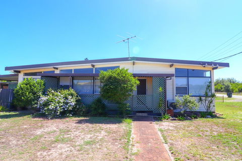 Surfs Up - e-Seniors 0