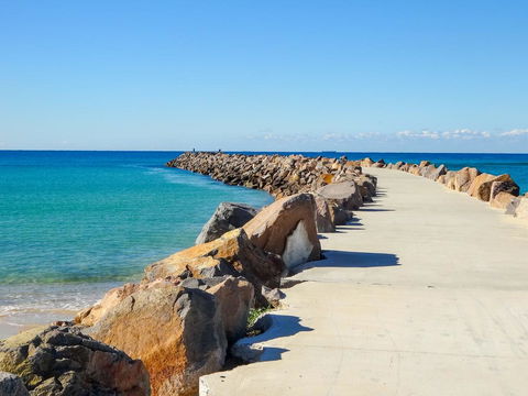 Surfs Up - e-Seniors 2