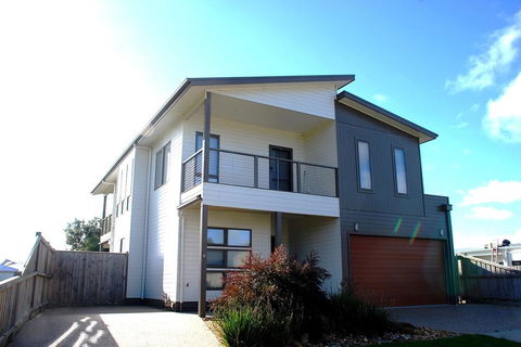 SURFSIDE LAKEVIEWS - FREE WIFI - e-Seniors 1