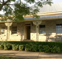Surgeon's Cottage - e-Seniors
